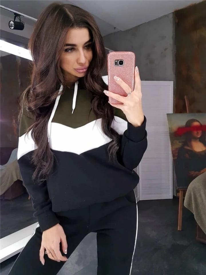 Women's Casual Patch Work Hooded Style Tracksuit, Fabric Spring and Autumn Women's Sportswear, Two-Pieces Hooded Pilot Sweatshirt, Top and Pants Sports Jogging Suit Women's Casual Patch Work Hooded Style Tracksuit, Fabric Spring and Autumn Women's Sportswear, Two-Pieces Hooded Pilot Sweatshirt, Top and Pants Sports Jogging Suit